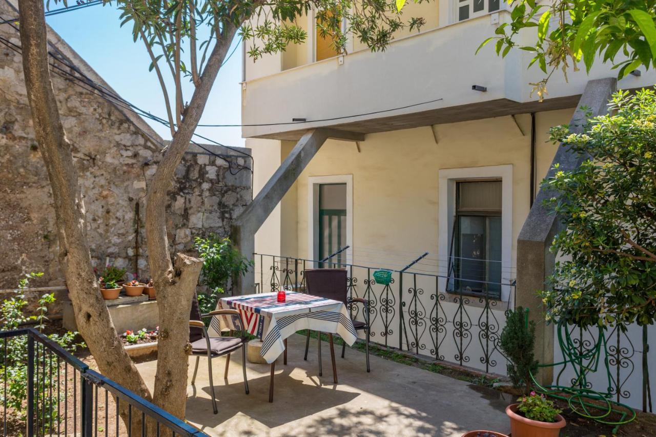 Apartma Sunny Mara